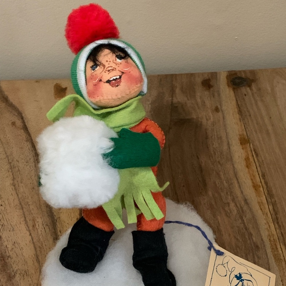 Vintage Annalee Boy With Snowball Felt Christmas Figurine